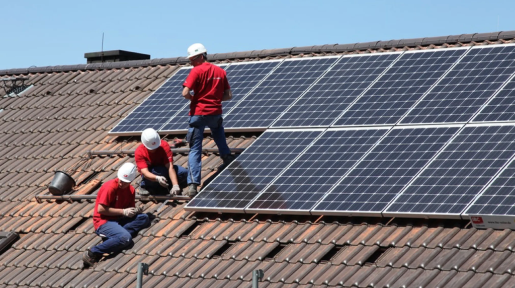 zonnepanelen plaatsen